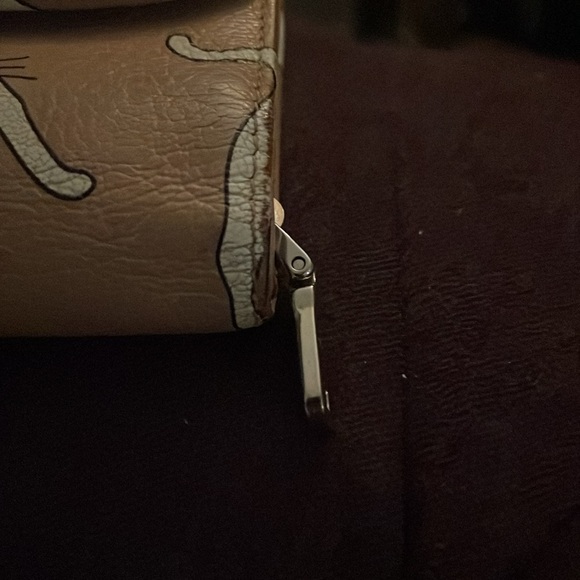 Miu Miu Pink Cat Print Women's Wallet - Picture 4 of 12